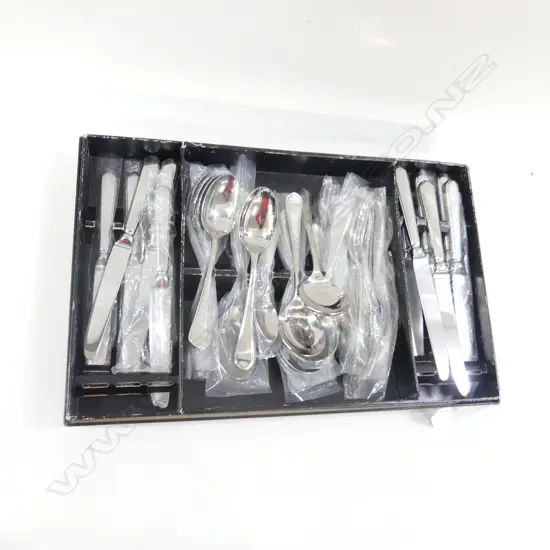 WALKER & HALL ST. JAMES PATTERN CUTLERY SET, BOXED