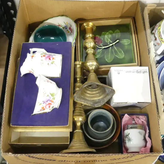 BOX LOT ASST. CHINA / CERAMICS, PR BRASS CANDLESTICKS ETC