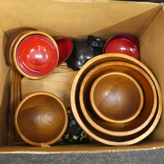 BOX LOT ASST. WOODEN (TEAK) BOWLS, TRAYS ETC