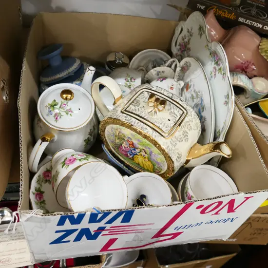 BOX LOT ASST. CHINA; COLCLOUGH TEA SET ETC