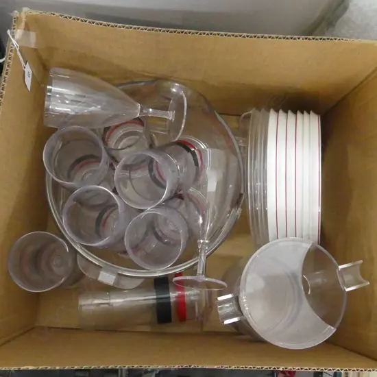 BOX LOT RETRO PLASTIC CUPS WINE GLASSES, BOWLS, PLATES, JUG ETC...