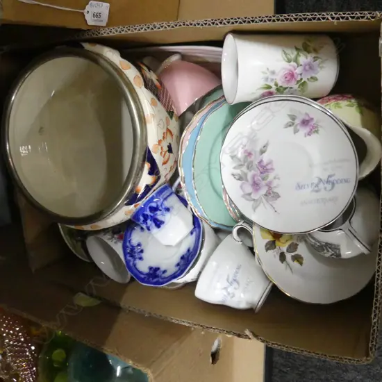 BOX ASST CHINA INCL TRIOS, JUGS ETC..