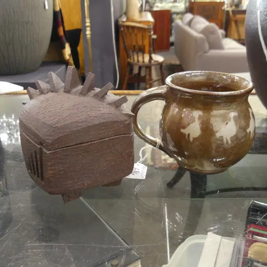STUDIO POTTERY SPIKED LIDDED CONTAINER; BLUE GLAZE INTERIOR, STAMPED TO BASE W.110mm (rim chip) + MUG