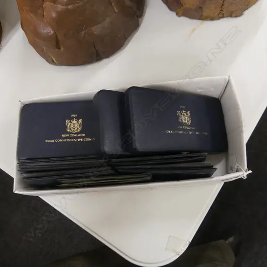 15 NZ COMMEMORATIVE COIN ISSUES