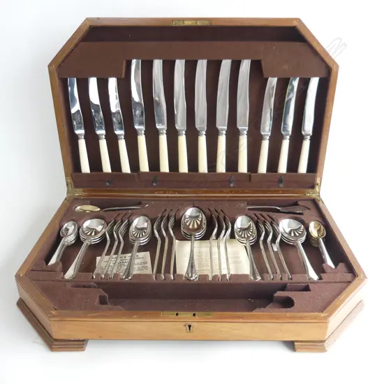 MAPPIN & WEBB COMPLETE 6 PLACE SILVER PLATE CUTLERY CANTEEN INCL. 12 IVORINE 'BONE' HANDLED KNIVES W.510mm