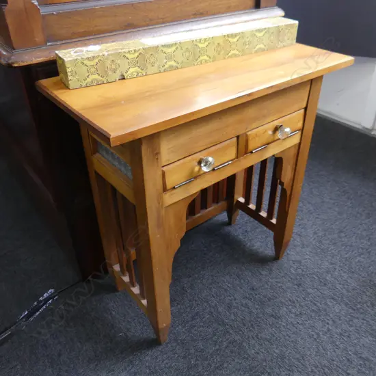 RIMU SIDE TABLE 705x350x710mm