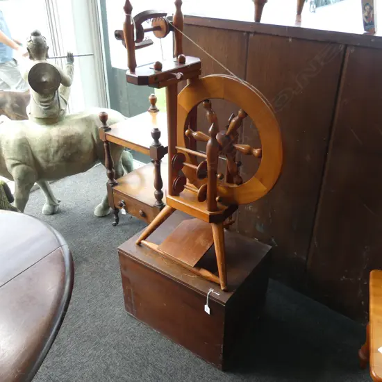 2 ITEMS KAURI SPINNING WHEEL AND PINE BOX H.380mm W.550mm 