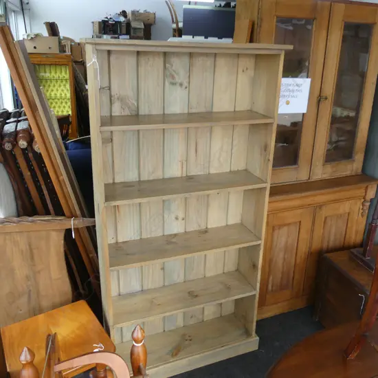 MODERN PINE BOOKCASE. 4 FIXED SHELVES. H. 1860mm