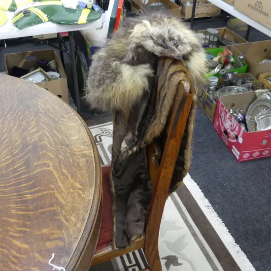 FOX FUR STOLE WITH HEAD + FUR STOLE 