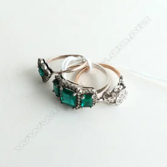 3 RINGS; 9CT & SILVER 6.6 GRAMS