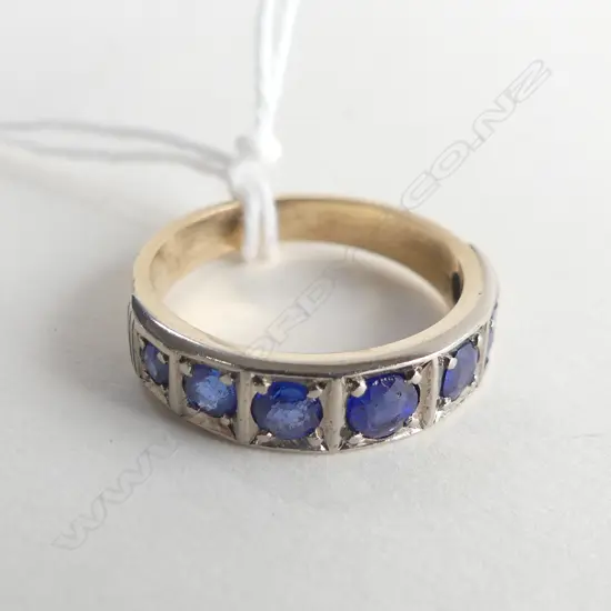 9CT GOLD AND BLUE STONE RING SAPPHIRE DOUBLETS 3gm