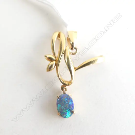 18CT OPAL PENDANT 1.9 GRAMS