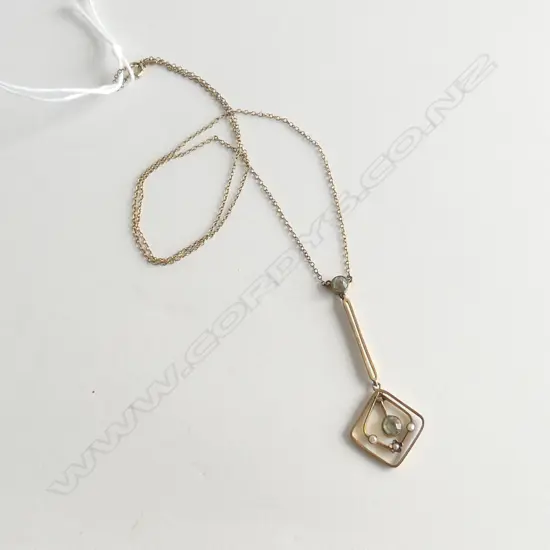 EDW 9CT AQUAMARINE & SEED PEARL PENDANT NECKLACE  42cm