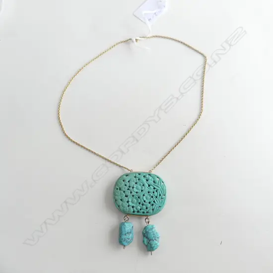 15ct GOLD CHAIN & CERAMIC TURQUOISE PLAQUE WITH TURQUOISE STONE PENDANTS