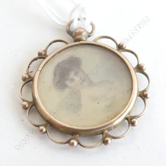 (203630 9CT ROSE GOLD EDW PHOTO LOCKET