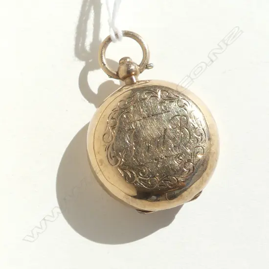 RTV 9CT GOLD ENGRAVED SOVEREIGN CASE Birmingham 1912 by Dennison 16.3gms.