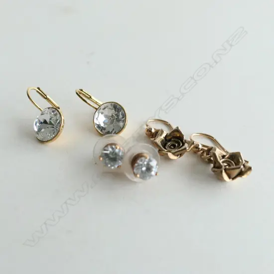 2 PR GOLD TONE & CRYSTAL EARRINGS(STUD & DROP & PR GOLD FLOWER DROP EARRINGS 
