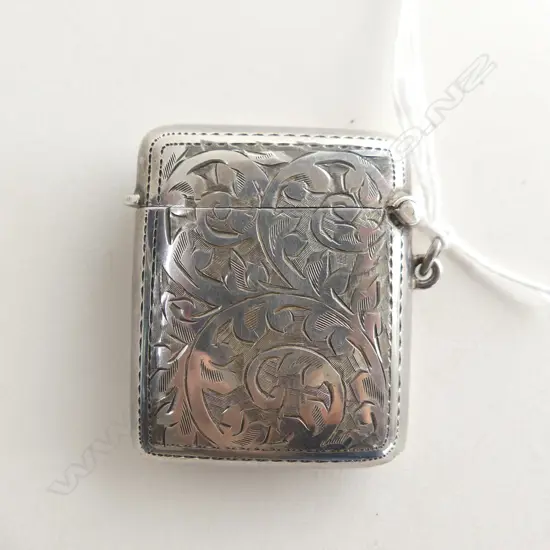 (20348) EDW SILVER ENGRAVED VESTA