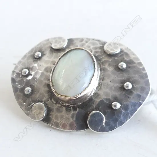 SILVER ARTS & CRAFTS BROOCH mother of pearl cabochon 