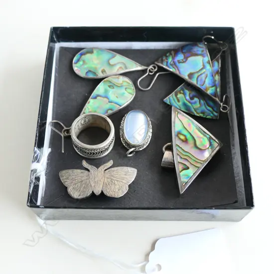 2 PR LG STG SILVER & PAUA SHELL EARRINGS & PENDANT + MEXICAN RING, STG BUTTERFLY BROOCH & BLUE STONE PENDANT