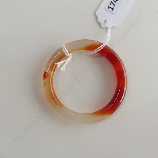 )20607) AGATE BANGLE 