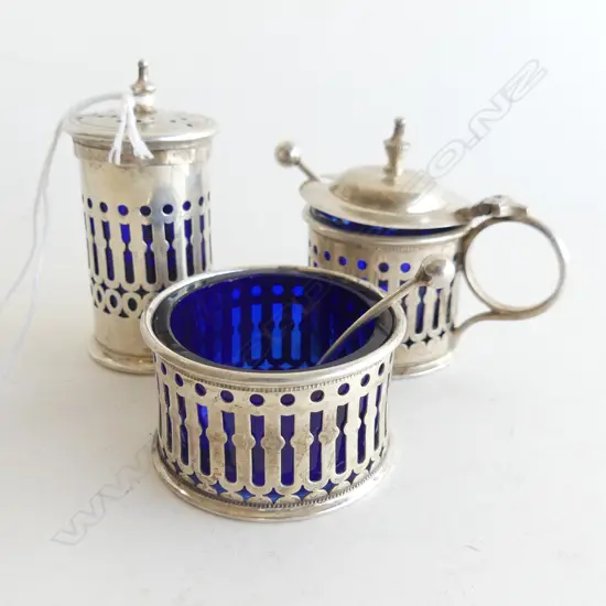 3 PCE SILVER CONDIMENT SET BLUE GLASS LINERS Birmingham 1903 77gms 