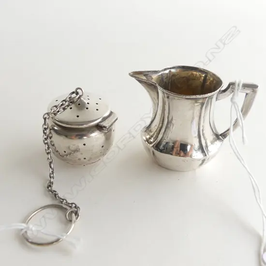 VINTAGE STG SILVER INDIVIDUAL TEA BALL STRAINER WITH CHAIN & FINGER RING + SM JUG (H50MM) 48GMS