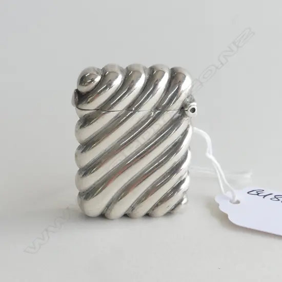 SILVER WRYTHEN LOBED  VESTA W MATCHES