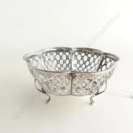 SM PIERCED STG SILVER CANDY DISH, DIA 105MM, 58GMS, BIRM. 1922 