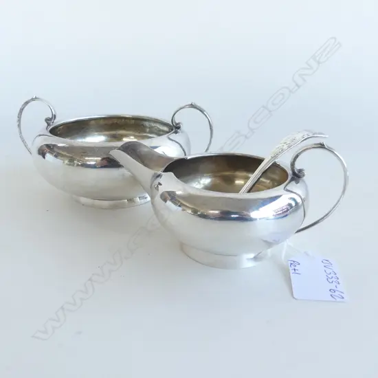 BIRMINGHAM 1923 SILVER SUGAR BOWL & CREAM JUG w S/PLATE SPOON
