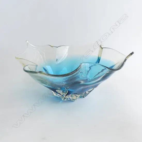 1960'S/'70'S JAPANESE GLASS BLUE & CLEAR FRILLED ART GLASS BOWL Dia.320mm
