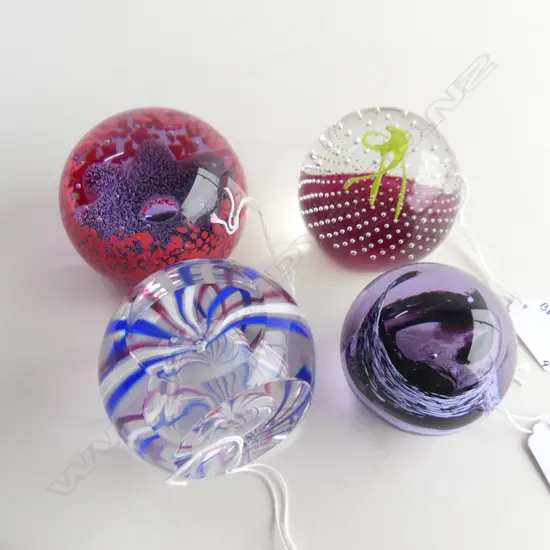 4 CAITHNESS SCOTTISH PAPER WIEGHTS