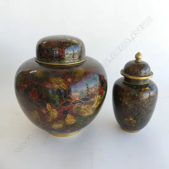 CLOISONNE; LG GINGER JAR (H. 250MM) & LIDDED URN (H. 220MM)