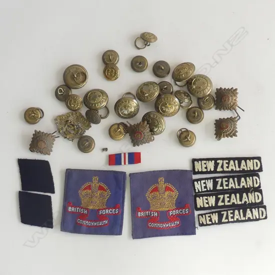 BAG OF WW2 DRESS UNIFORM BADGES BUTTONS ETC