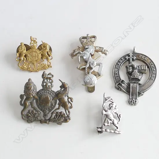 BAG OF 5 MILITRY HAT BADGES
