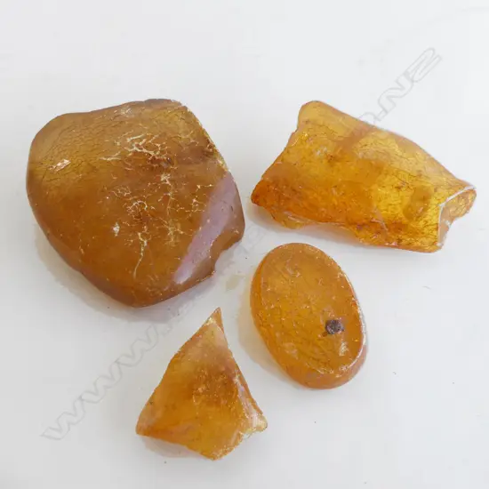 4 PCS POLISHED KAURI GUM NUGGETS 572GMS