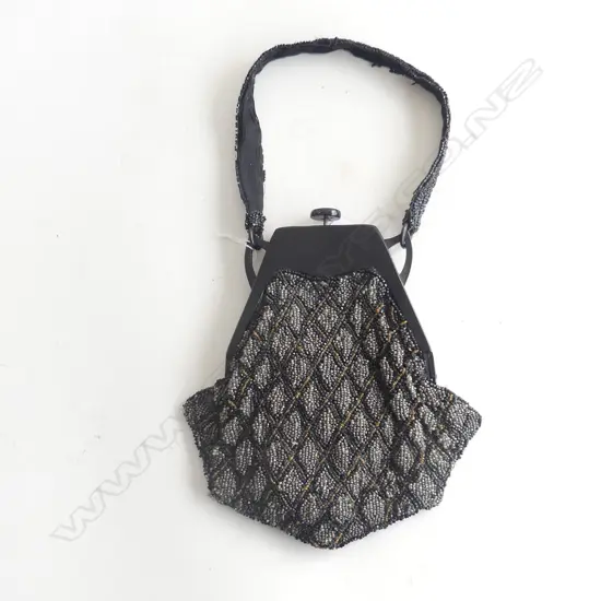 ART DECO BAKELITE & GLASS BEAD EVENING PURSE 