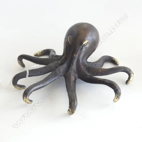 BRONZE OCTOPUS, DIA. 185MM
