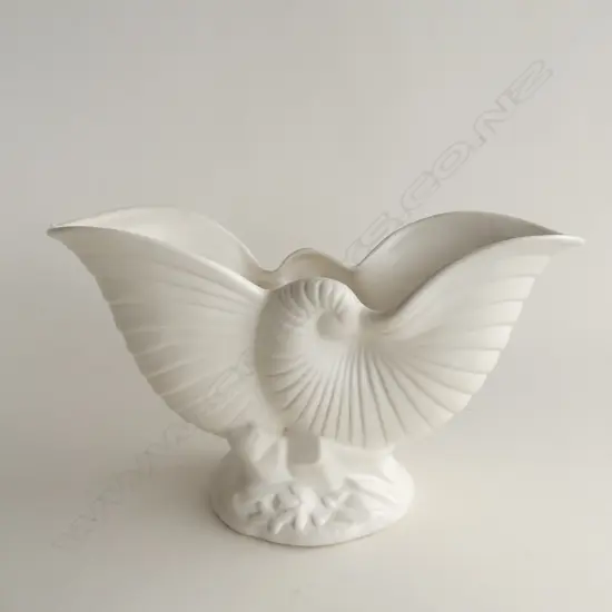 CROWN LYNN NAUTILUS VASE #550 W.285mm