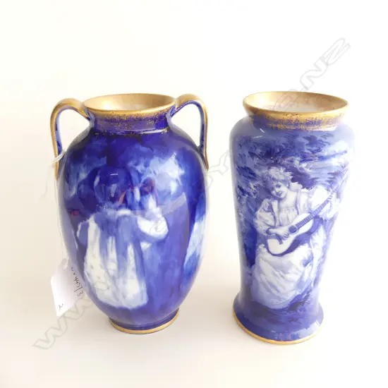 2 ROYAL DOULTON BLUE CHILDREN VASES (1 REFINISHED) H.145mm FAULTS