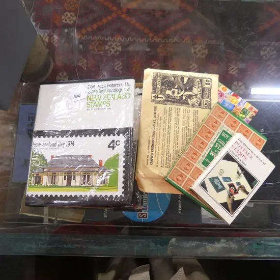 4 ASST. STAMP REFERENCE BOOKS + CAMPBELL PATERSON 1983 SUPPLEMENT