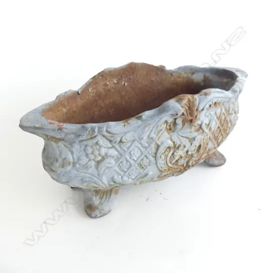 CAST IRON OVAL PLANTER W.300mm