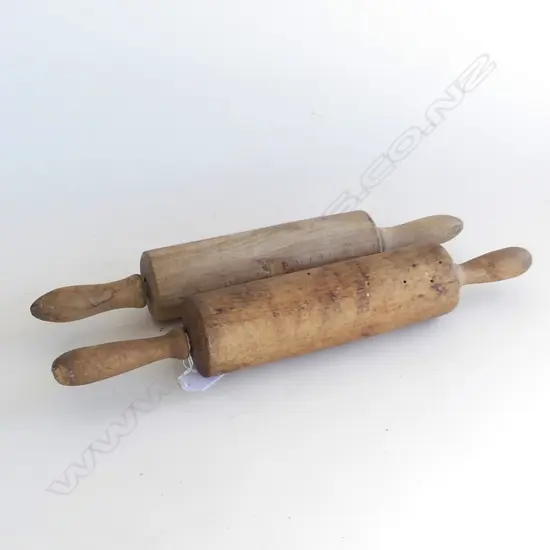 2 VINTAGE WOODEN ROLLING PINS W.395mm