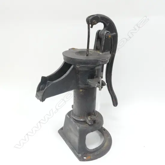 VINTAGE CAST IRON WATER PUMP H 480MM
