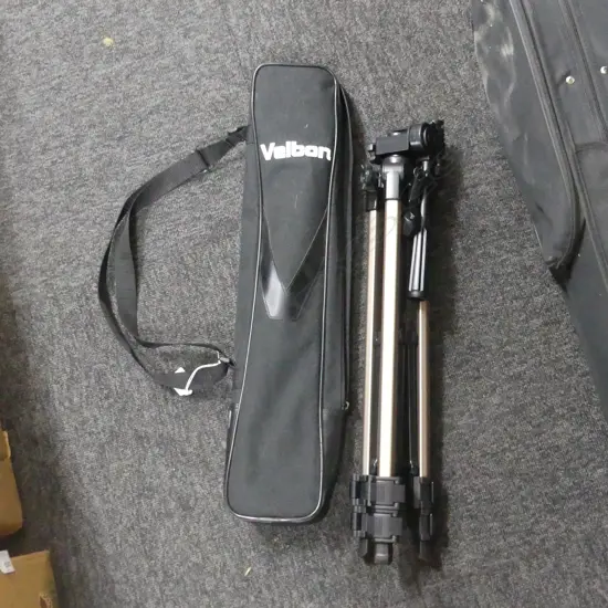 VELBON CAMERA TRIPOD, CASED 