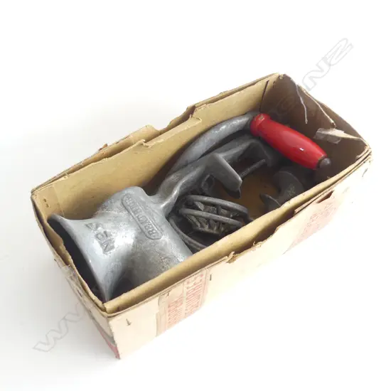 BEATRICE NO.3 FOOD CHOPPER, COMPLETE IN BOX WITH ATTACHMENTS & BROCHURE, L. 300MM