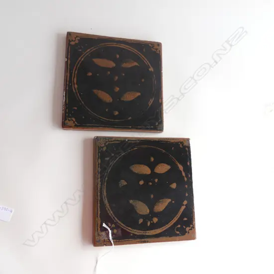 2 PETER KNUCKEY POTTERY LARGE TILES SQ 220MM