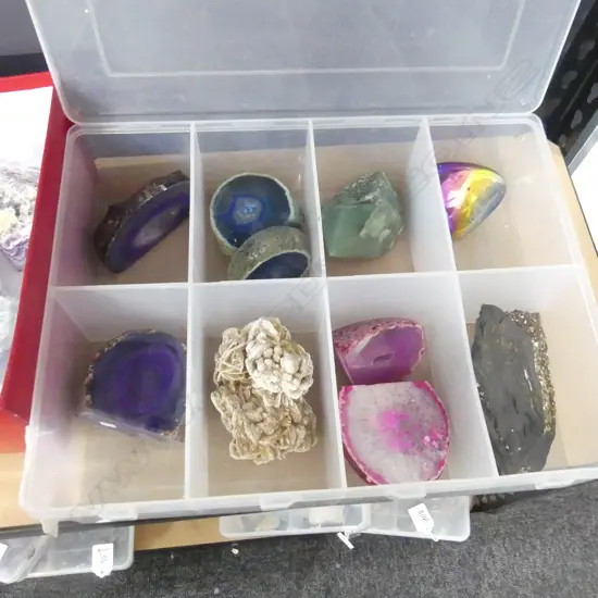 BOX LOT ASST. GEODES & POLISHED STONES