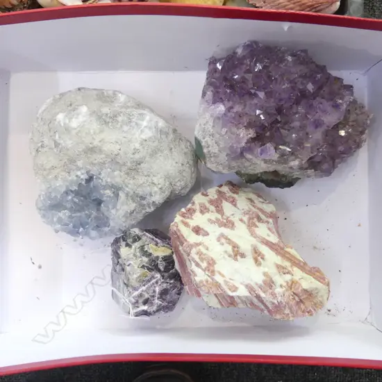 4 SEMI PRECIOUS STONES; AMETHYST GEODES ETC