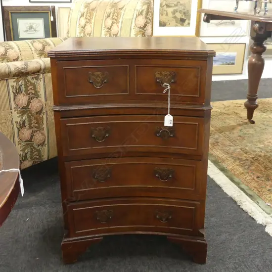 SMALL MAHOGANY BEDSIDE CHEST OF DRAWERS 470x340x700mm